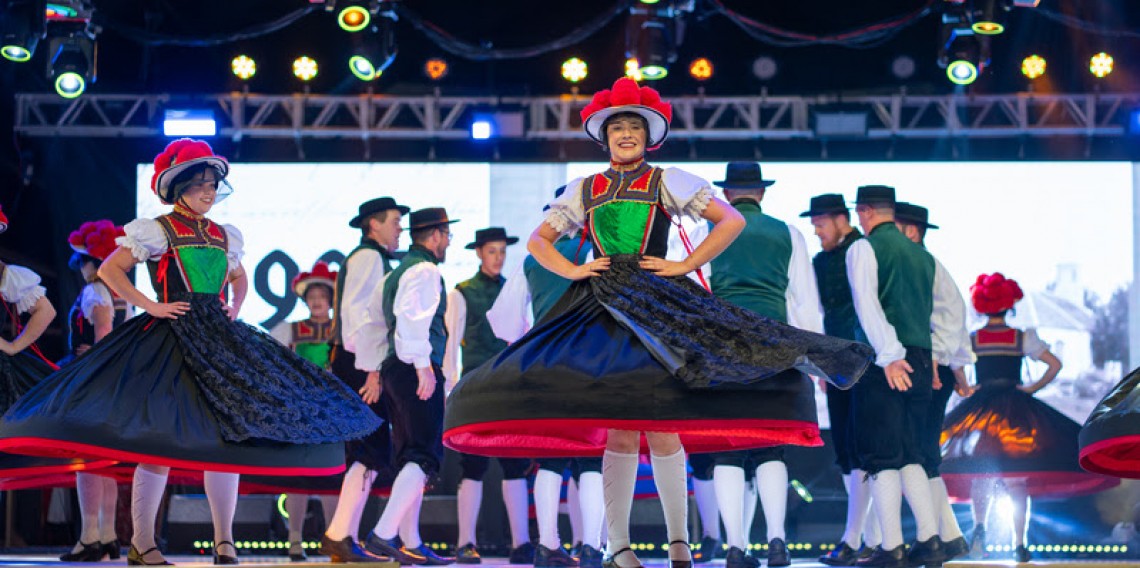 Diversidade cultural marca o 52º Festival Internacional de Folclore de Nova Petrópolis. Grupo Volkstanzgruppe Tannenwald