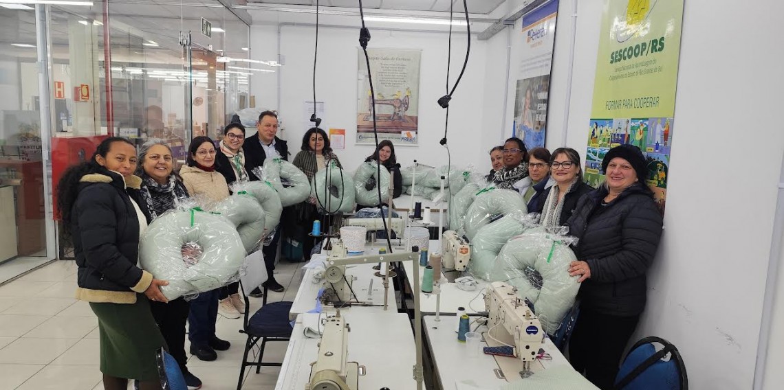 100 almofadas de amamentação serão distribuídas às novas mamães no Complexo Hospitalar da Unimed Serra Gaúcha durante o mês de agosto.