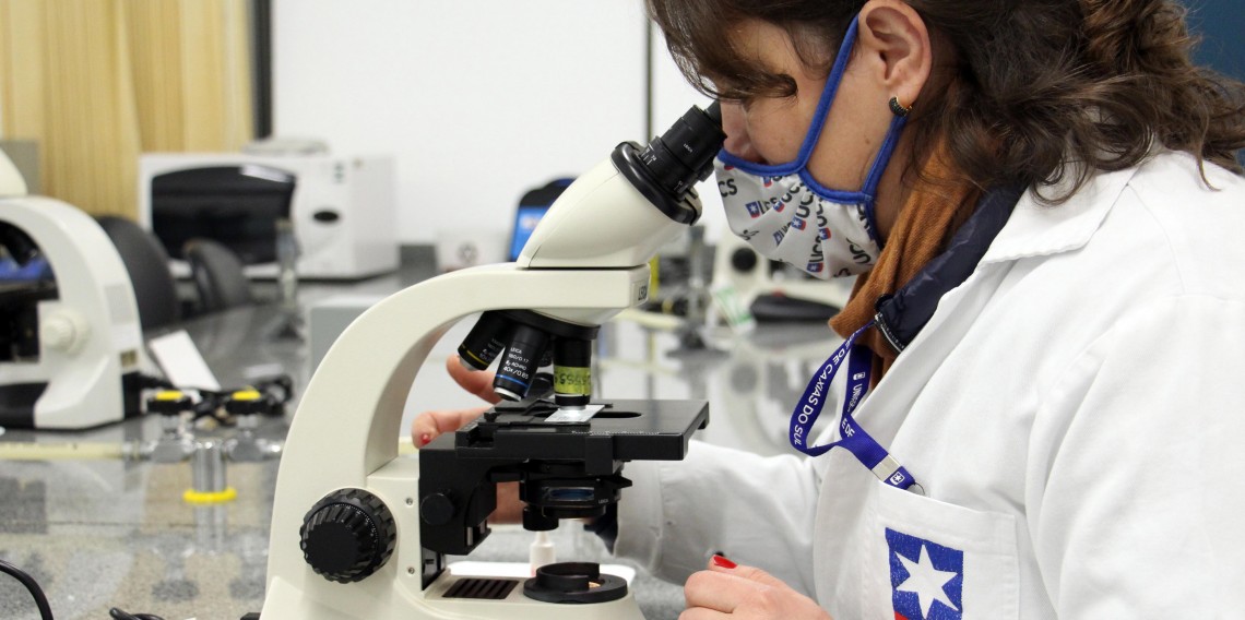 A estrutura conta com laboratórios que favorecem a formação prática