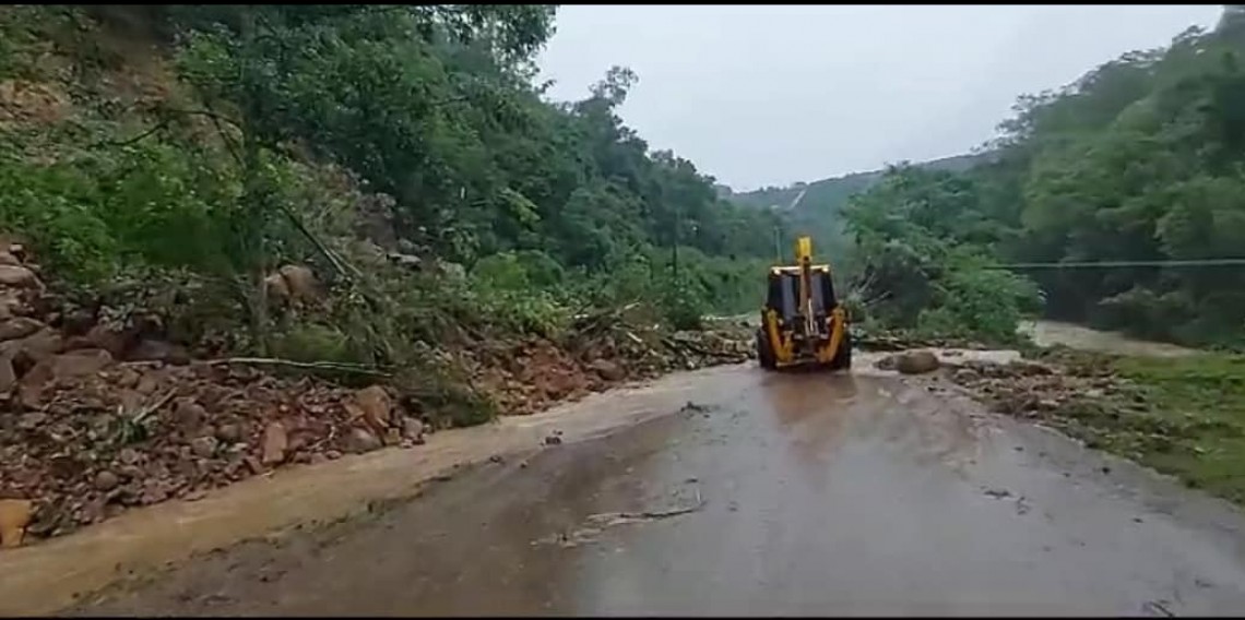 Estrada Alencar Araripe comprometida na manhã de sábado