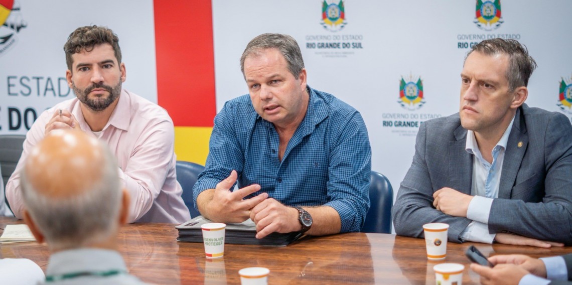 Deputado Guilherme Pasin (D)