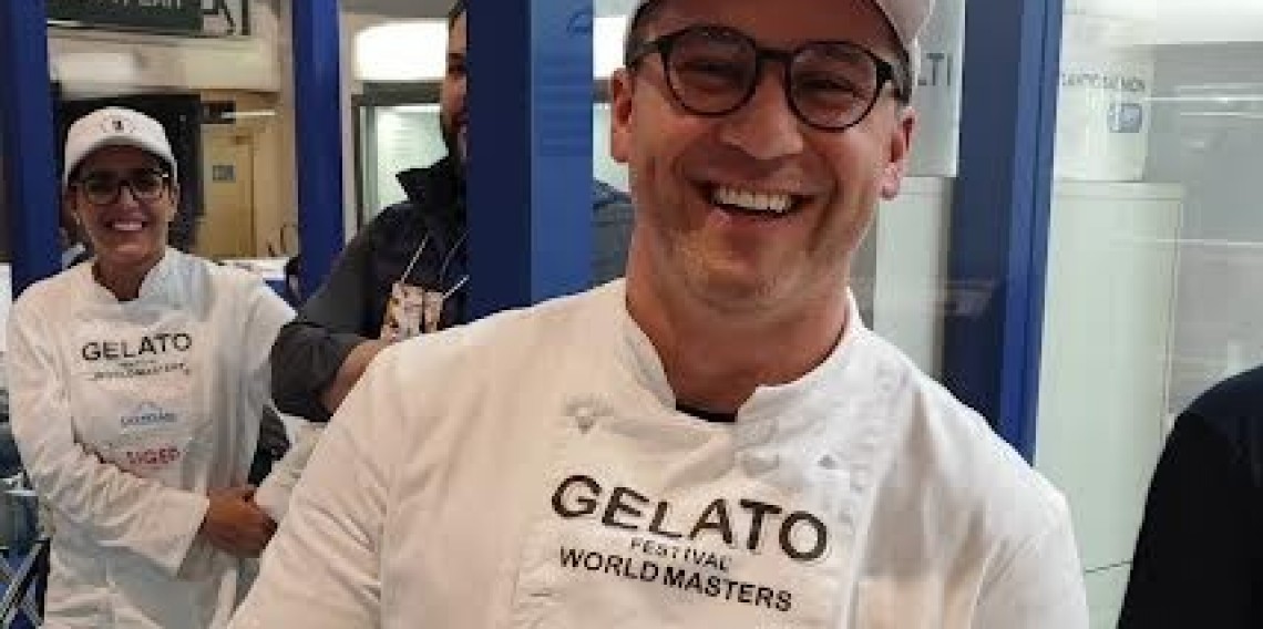 Vinicius Bortoli Buffon com seu gelato ‘La Cucagna’