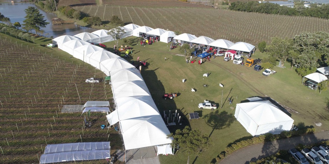Maquinário agrícola, instituições bancárias para financiamento, fornecedores de insumos, empresas de energia solar e revendas de veículos são alguns dos segmentos que devem exporto no Vitis Aurora 2024