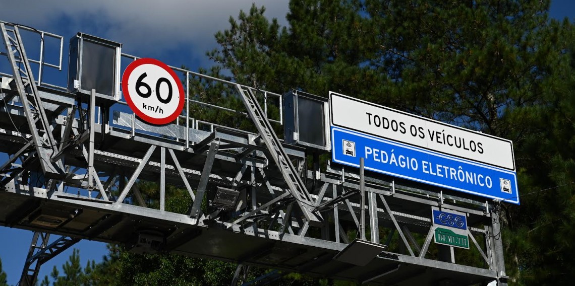 Usuários do aplicativo de estacionamento rotativo Rekpay podem aderir ao débito automático da tarifa do pedágio eletrônico free flow.