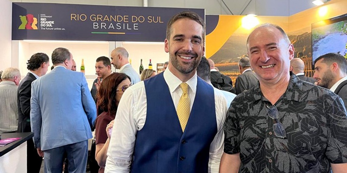 Governador do RS Eduardo Leite e o Secretário de Cultura e Turismo de Monte Belo, Alvaro Manzoni 
