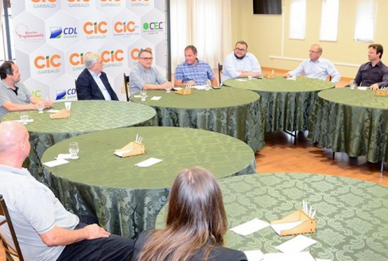 Presidente da CSG esteve na CIC de Garibaldi