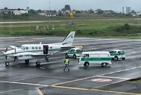  Instituição recebeu suprimentos hospitalares através do avião da UNIAIR, transporte aeromédico da Unimed.             