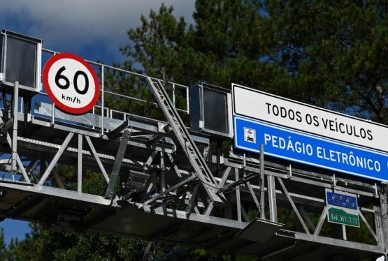 Usuários do aplicativo de estacionamento rotativo Rekpay podem aderir ao débito automático da tarifa do pedágio eletrônico free flow.